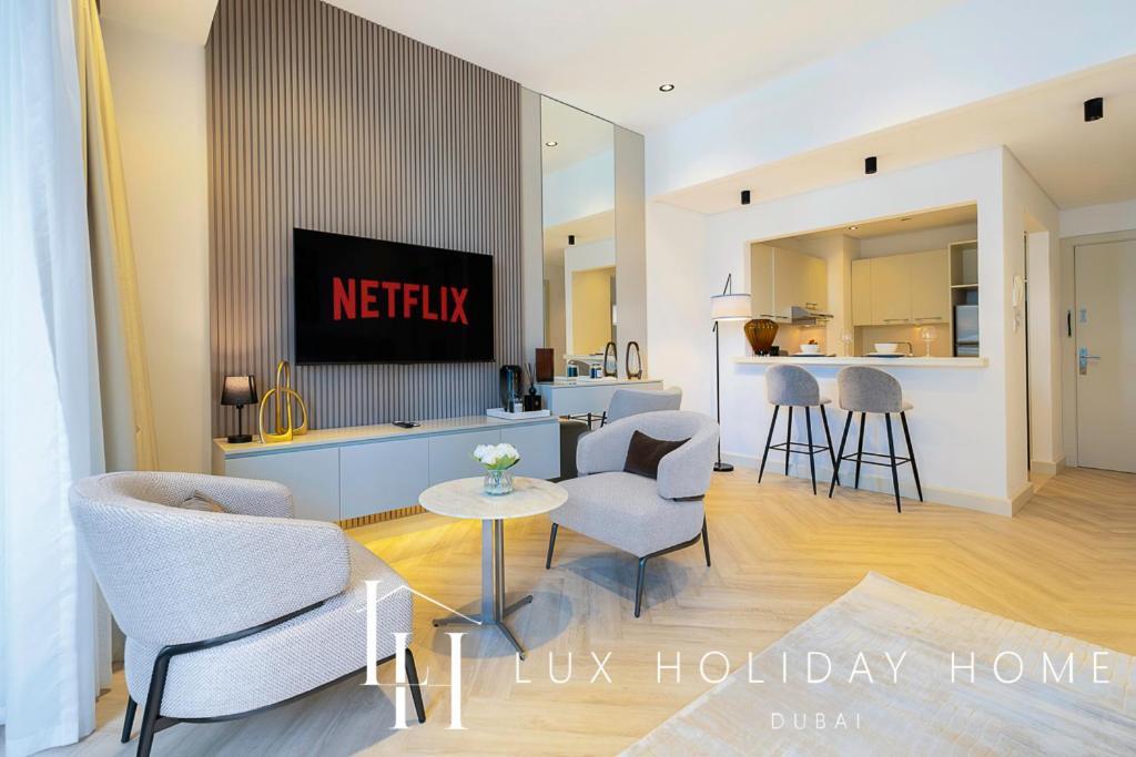 Apartment Lux The Silverene Marina View 1