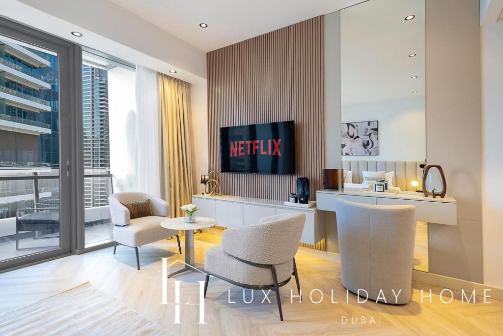 Lux The Silverene Marina View 1 Dubai